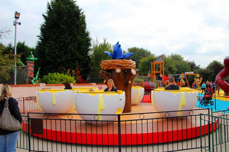 Question 1 How many egg cups can you ride on at the Okie Yolkie Egg Ride at Sundown Advenureland